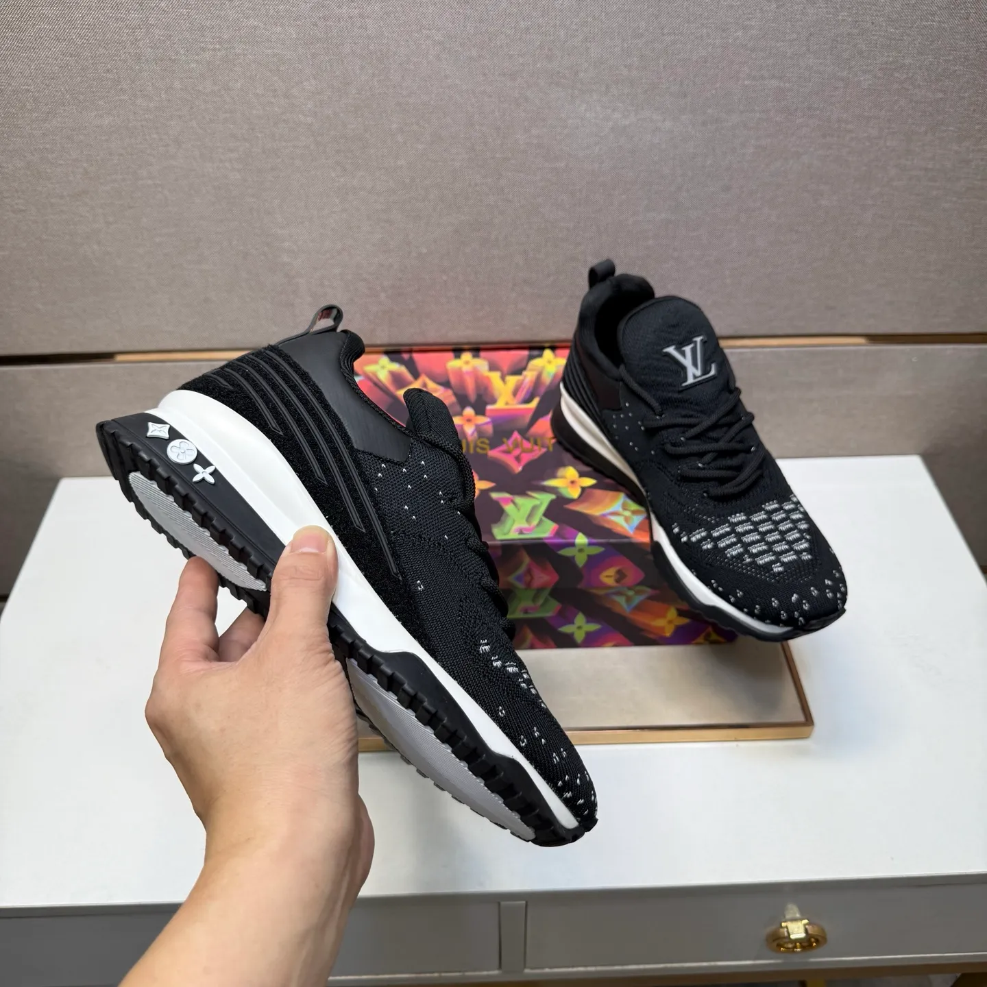⬛️Men's shoes 💰p480 [LV～] Men's casual shoes 2025z cabinet sales simultaneously 🔶Size: 38-44 #️⃣ 🔷7 colors🔜The upper is made of multi-material splicing➕Mesh lining, comfortable and breathable, sole: original comfortable and wear-resistant outsole, ⚠️real thing📱photographed🎬real thing is better📢📢📢